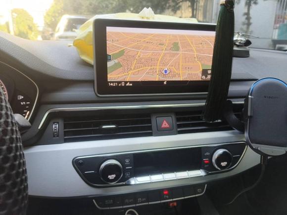 [上海·沪B] 二手奥迪奥迪A4L2018款 30周年年型 40 TFSI 时尚型