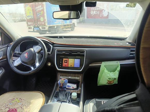 [青岛·苏J] 二手荣威荣威RX82018款 30T 智联网两驱至尊版