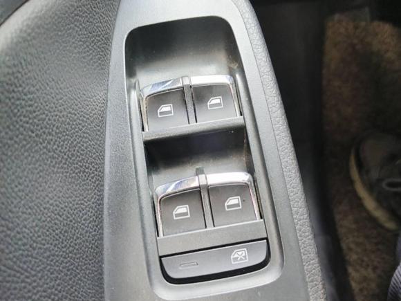 [温州·浙C] 二手荣威荣威RX52018款 20T 两驱自动旗舰版