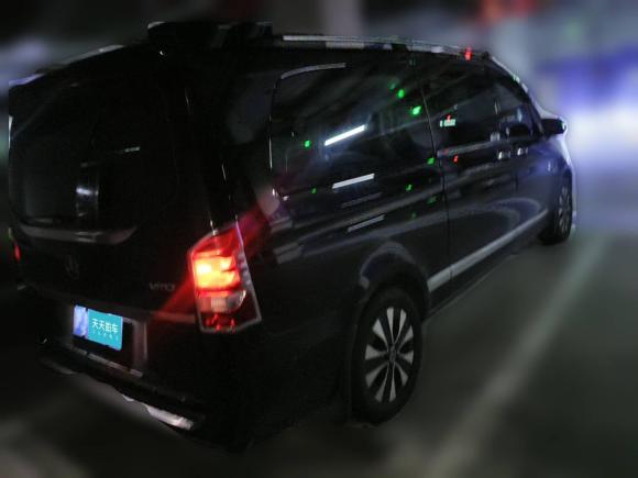 [上海·沪J] 二手奔驰威霆2021款 2.0T 精英版 9座