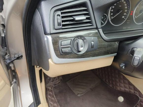 [成都·川G] 二手宝马宝马5系2012款 530Li 领先型