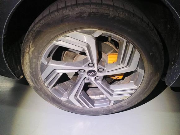 [上海·沪A] 二手奥迪奥迪e-tron2021款 50 quattro 臻选型