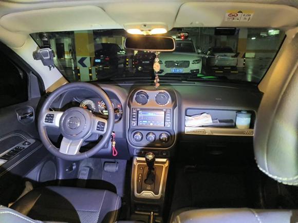 [成都·川A] 二手Jeep指南者2014款 改款 2.4L 四驱舒适版