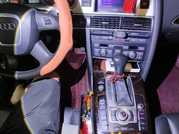 [武汉·鄂A] 二手奥迪奥迪A6L2010款 2.4L 舒适型