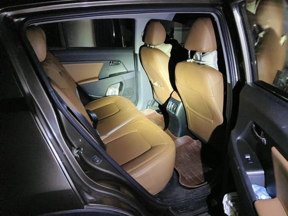 [武汉·鄂H] 二手起亚智跑2015款 2.0L 自动两驱版GLS