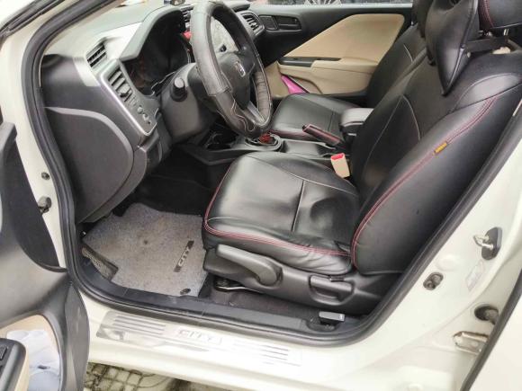 [南京·苏A] 二手本田锋范2015款 1.5L 手动进取版