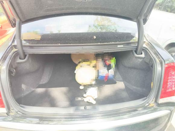 [济南·鲁A] 二手克莱斯勒克莱斯勒300C2016款 3.0L 超越版