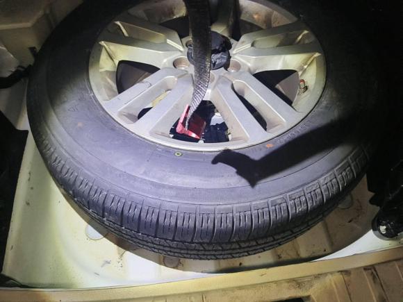 [成都·粤B] 二手路虎神行者22013款 2.2T SD4 SE柴油版