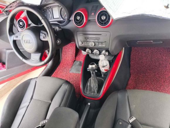 [杭州·浙A] 二手奥迪奥迪A12013款 30 TFSI 中国限量版 Ego