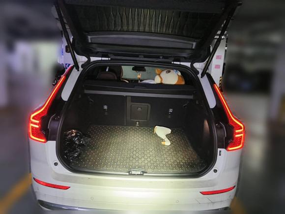 [杭州·浙A] 二手沃尔沃沃尔沃XC602025款 B5 四驱智逸豪华版