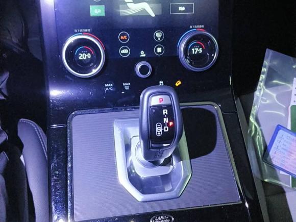 [上海·沪J] 二手路虎揽胜极光2020款 249PS R-DYNAMIC SE 运动科技版