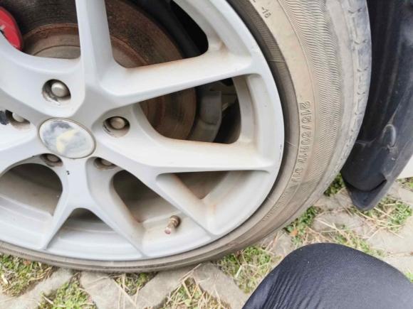 [武汉·鄂J] 二手奔腾奔腾B702014款 1.8T 自动运动尊享型