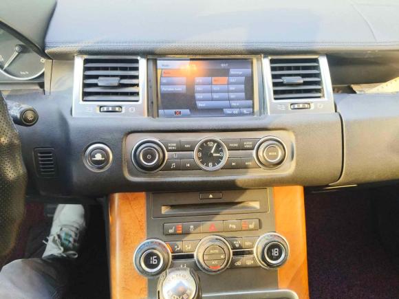 [上海·皖K] 二手路虎揽胜运动版2011款 3.0 TDV6 柴油版