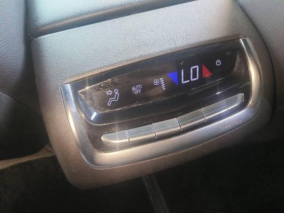 [宁波·浙B] 二手凯迪拉克凯迪拉克XT62022款 2.0T 七座两驱豪华型