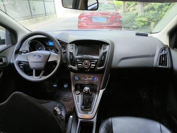 [无锡·苏B] 二手福特福克斯2017款 两厢 1.6L 手动舒适型智行版