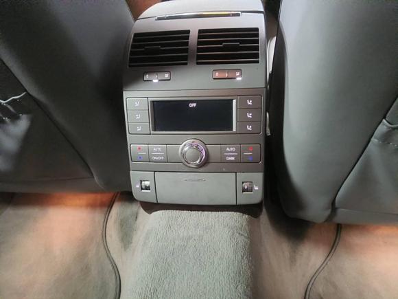 [宁波·浙B] 二手大众辉腾2011款 3.6L V6 5座加长舒适版