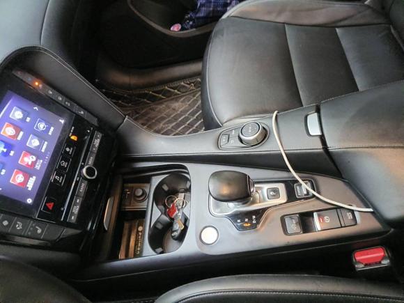 [杭州·沪C] 二手英菲尼迪英菲尼迪QX502018款 2.0T 两驱时尚版