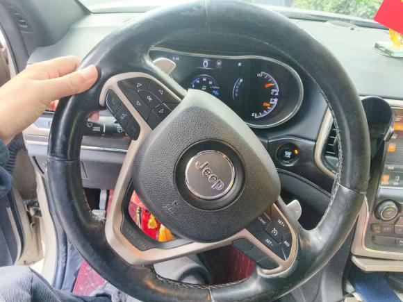 [深圳·粤B] 二手Jeep大切诺基2015款 3.0L 舒享导航版