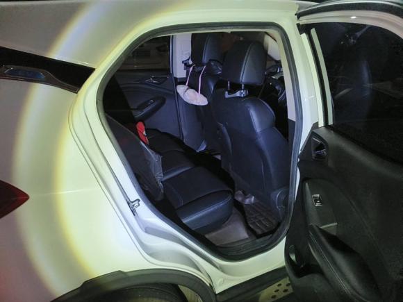 [深圳·粤B] 二手比亚迪元新能源2019款 EV360 智联领尚型