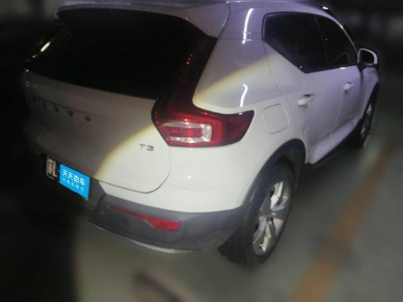 [南京·苏L] 二手沃尔沃沃尔沃XC402021款 T3 智行时尚版