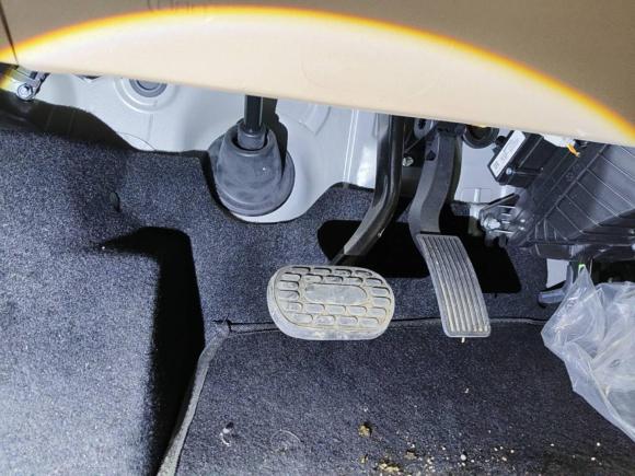 [义乌·浙G] 二手五菱汽车宏光MINIEV2025款 四门版 进阶款