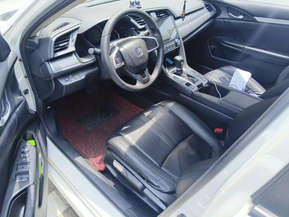 [深圳·粤B] 二手本田思域2016款 180TURBO CVT舒适版