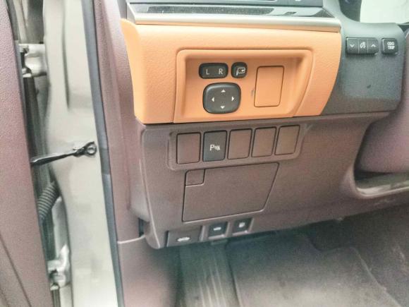 [上海·沪G] 二手雷克萨斯雷克萨斯ES2015款 200 精英版