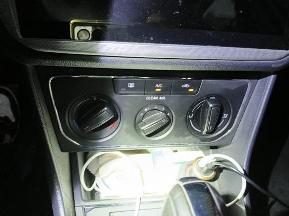 [上海·沪F] 二手大众朗行2015款 1.6L 自动舒适版