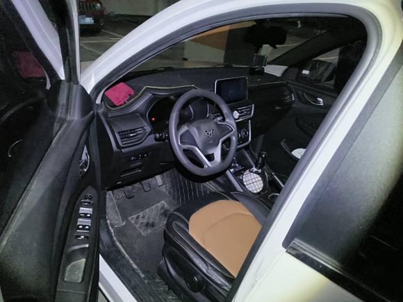 [合肥·皖A] 二手五菱汽车五菱宏光S32018款 1.5L 手动舒适型 国V