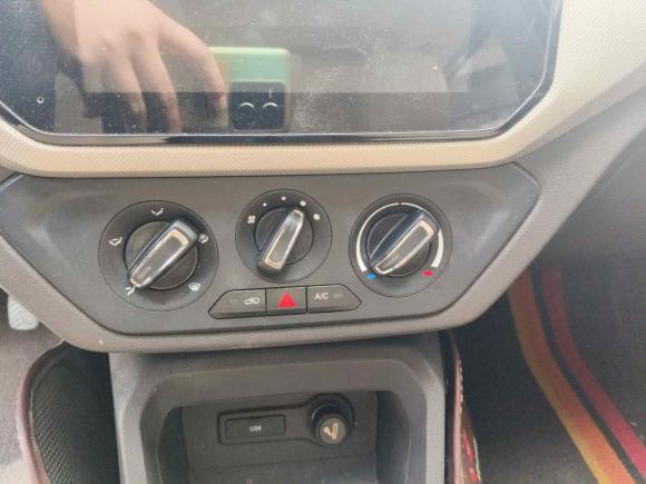 [宁波·浙B] 二手五菱汽车五菱宏光2021款 改款1.5L S舒适型 电动助力LAR