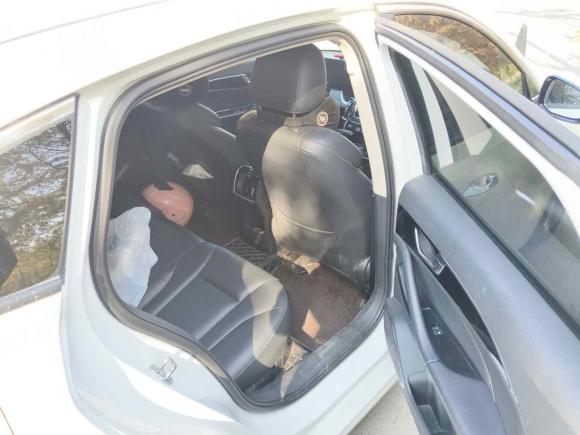 [上海·豫P] 二手奔腾奔腾B702021款 1.5T 自动悦享型