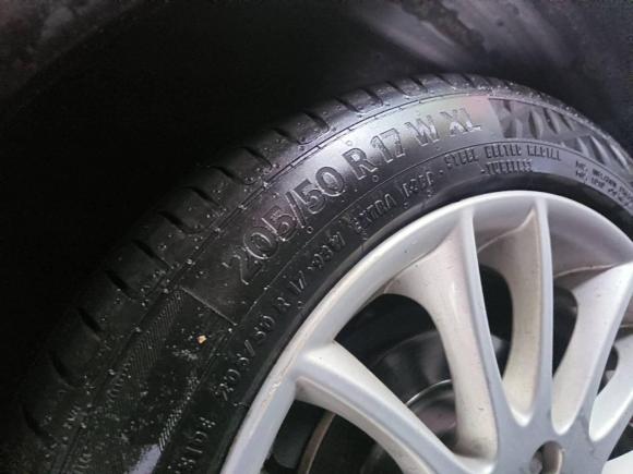 [成都·川A] 二手沃尔沃沃尔沃C302011款 2.0 智尚版