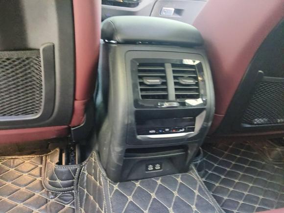 [上海·沪E] 二手宝马宝马X42022款 xDrive 25i M运动套装