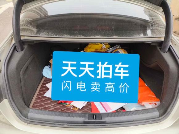 [济南·鲁A] 二手奥迪奥迪A4L2015款 35 TFSI 自动标准型