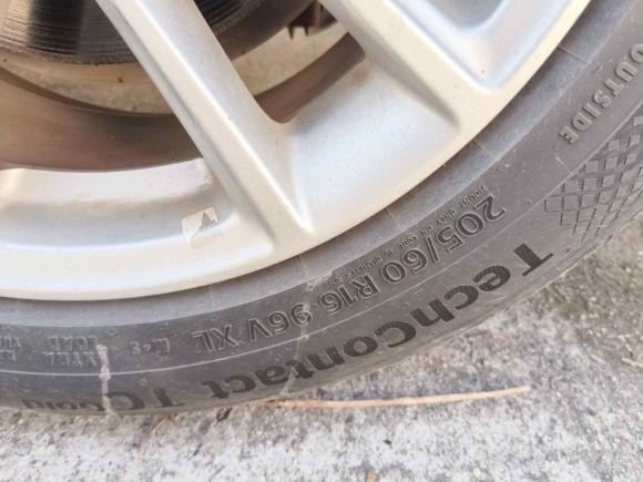 [上海·沪C] 二手福特福克斯2017款 三厢 EcoBoost 125 自动超能风尚型智行版