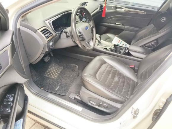 [广州·桂R] 二手福特蒙迪欧2013款 2.0L GTDi240旗舰型