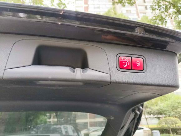 [常州·苏D] 二手奔驰奔驰GLC2022款 改款 GLC 300 L 4MATIC 动感型