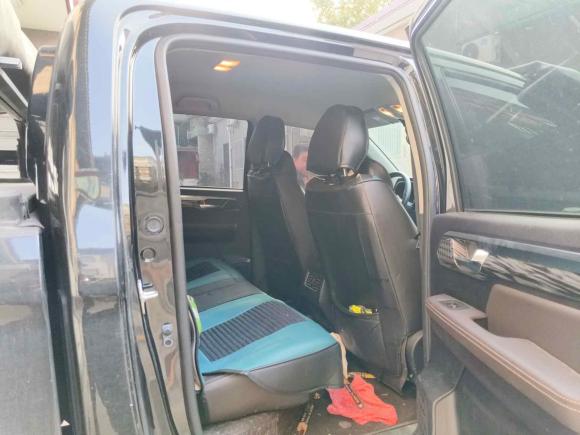 [济南·鲁A] 二手江汽集团悍途2021款 2.0T山猫版手动柴油四驱精英型标双HFC4DB2-2E