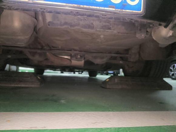 [武汉·鄂A] 二手标致标致5082011款 2.3L 自动旗舰版