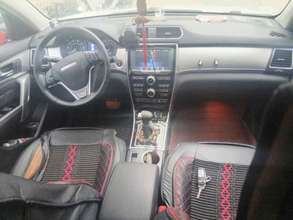 [济南·鲁A] 二手哈弗哈弗H22016款 红标 1.5T 自动两驱豪华型