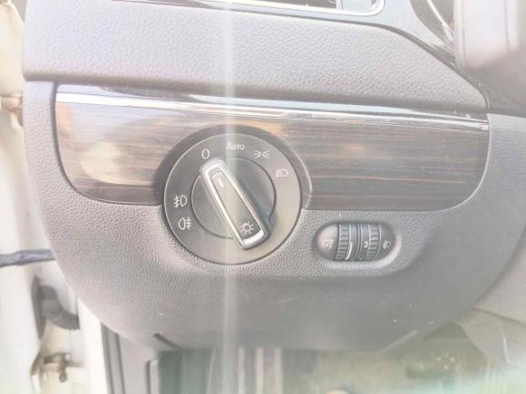 [武汉·鄂W] 二手大众速腾2015款 230TSI 自动豪华型