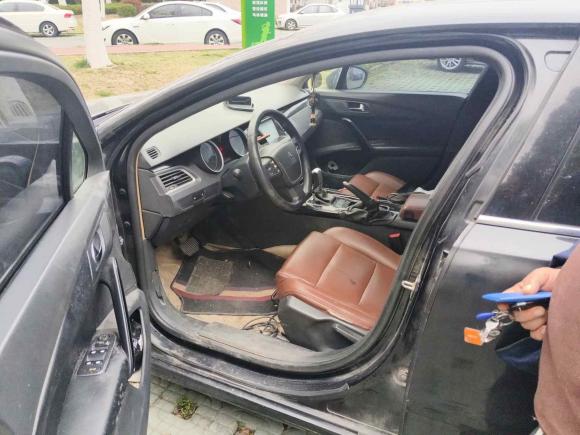 [无锡·苏B] 二手标致标致5082012款 2.0L 自动经典版