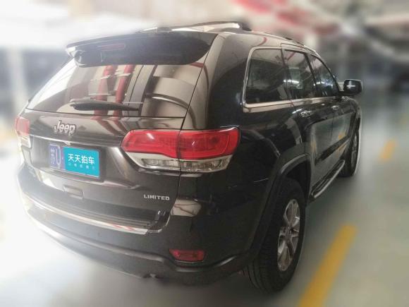 [苏州·苏U] 二手Jeep大切诺基2015款 3.0TD 柴油 舒享导航版