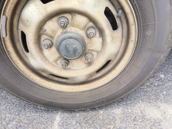 [嘉兴·浙F] 二手福特新世代全顺2016款 2.2T长轴6/7座中顶多功能车