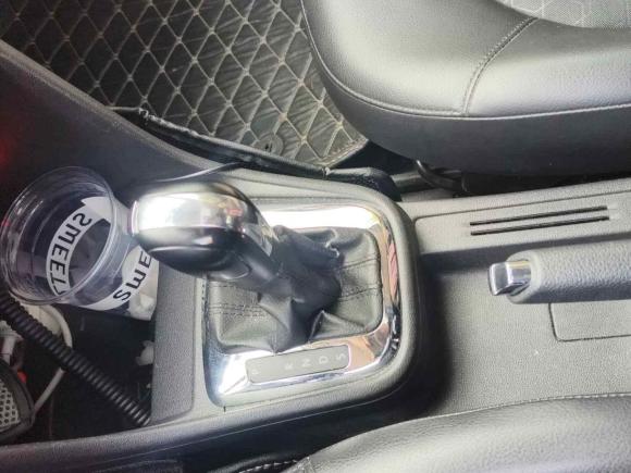 [上海·鲁N] 二手大众桑塔纳2013款 1.6L 自动舒适版