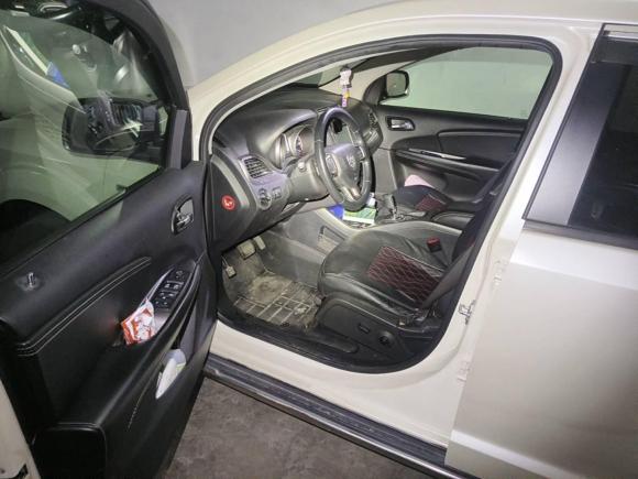 [上海·沪D] 二手道奇酷威2016款 2.4L 两驱旅行版