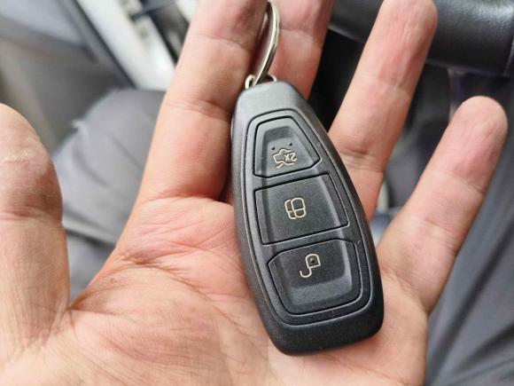 [上海·沪D] 二手福特翼虎2015款 2.0L GTDi 四驱运动型