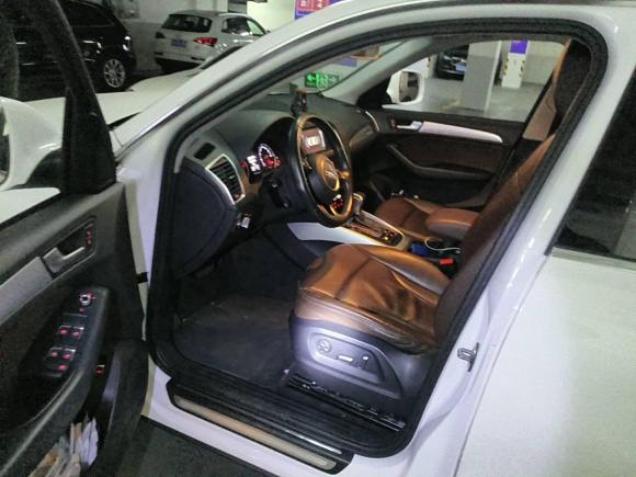 [上海·沪A] 二手奥迪奥迪Q52015款 40 TFSI 技术型