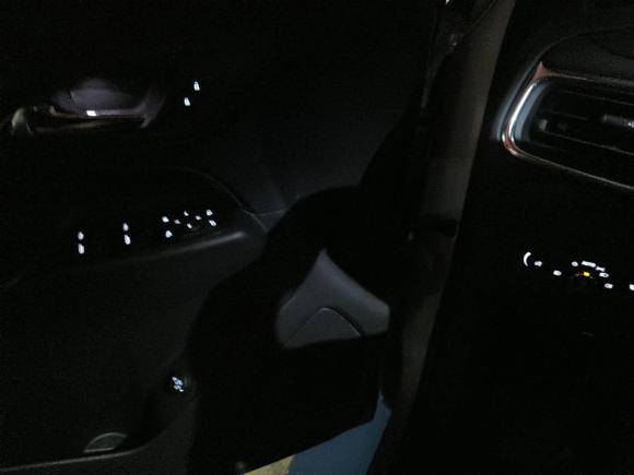 [深圳·粤S] 二手雪佛兰探界者2019款 550T 自动四驱拓界版