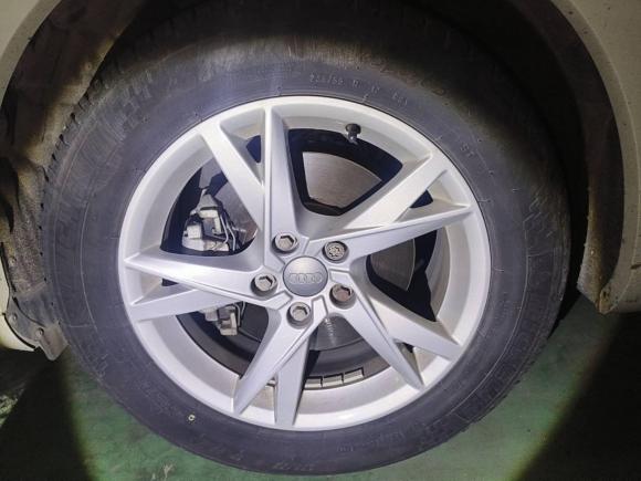 [武汉·鄂A] 二手奥迪奥迪Q32018款 35 TFSI 时尚型典藏版